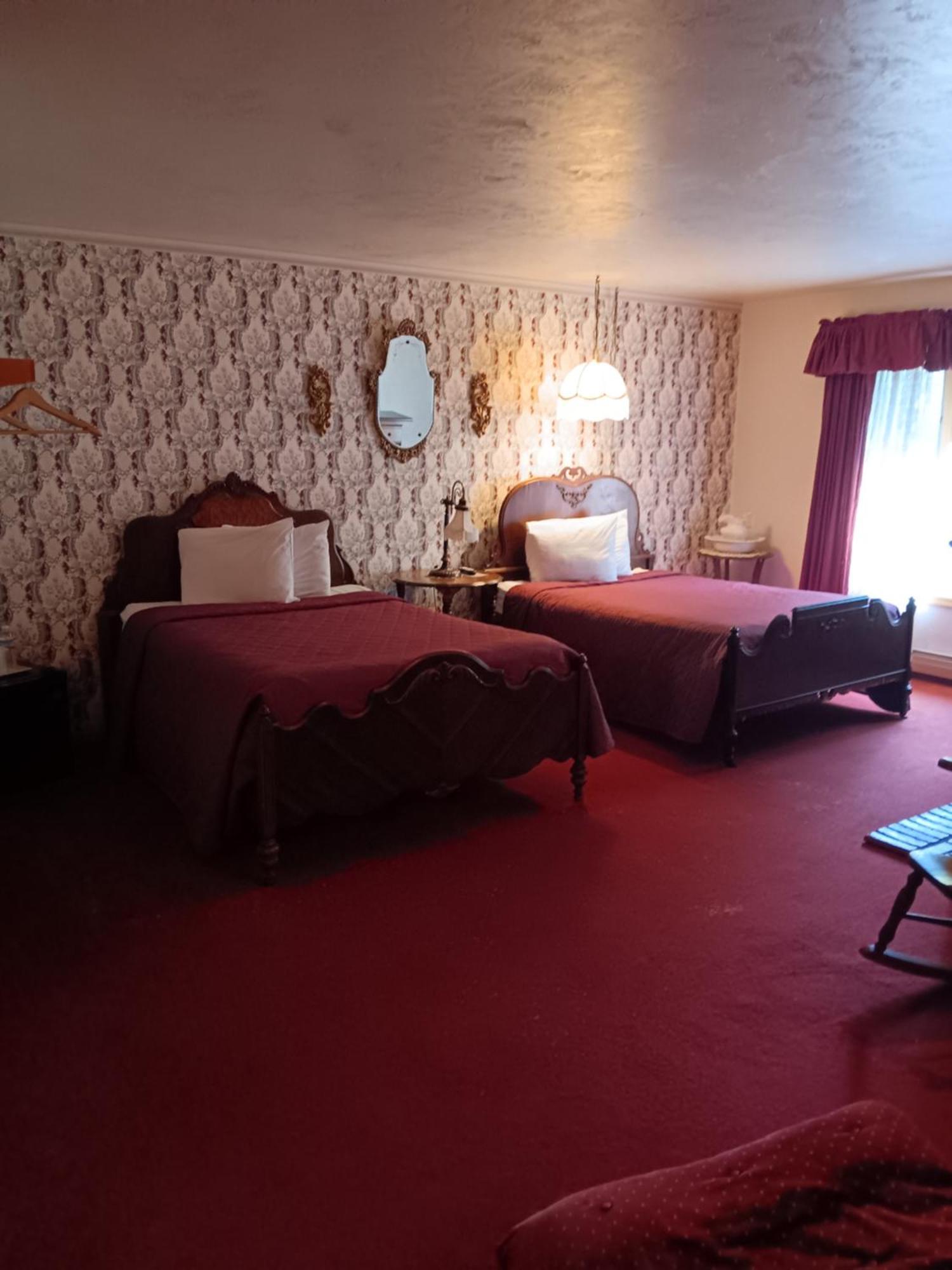 White Birch Inn Sturgeon Bay Buitenkant foto